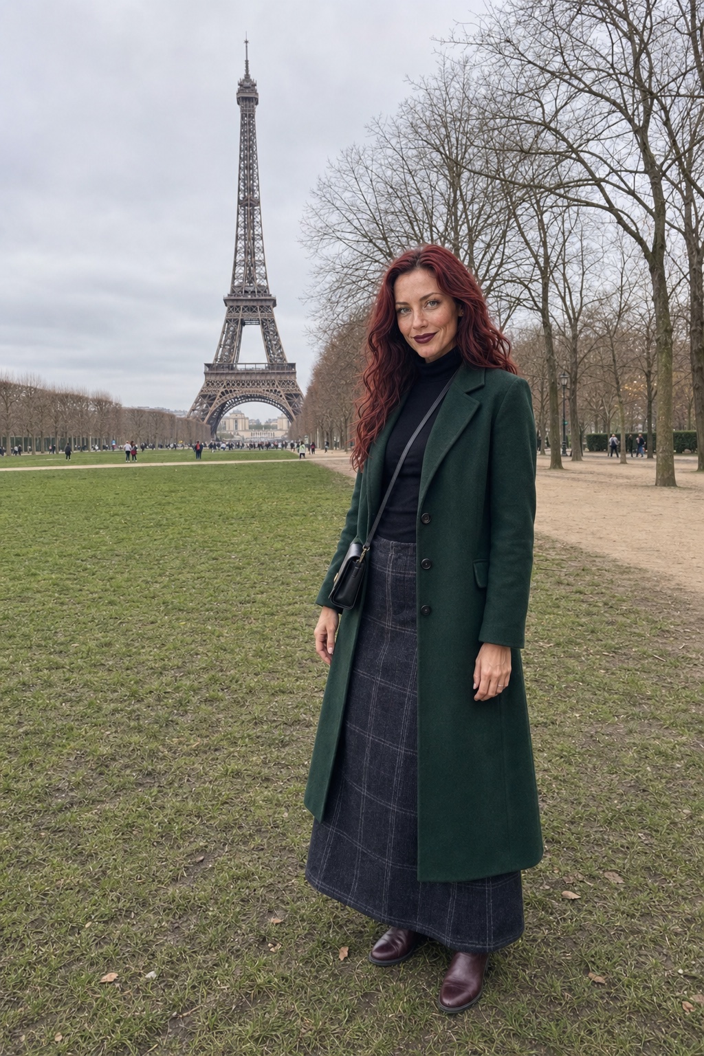 Jenna Sahara on an afternoon trip in Paris